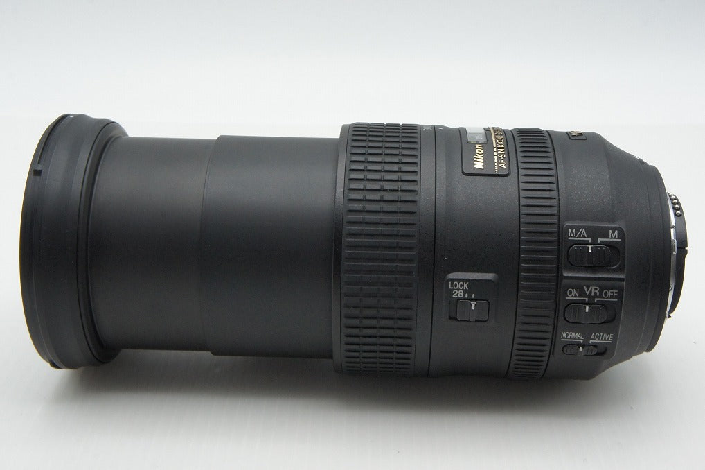 美品 Nikon ニコン AF-S NIKKOR 28-300mm F3.5-5.6G ED VR ズームレンズ 元箱付 260317j