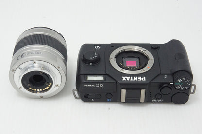 美品 PENTAX ペンタックス Q10 ズームレンズキット [標準ズーム 02 STANDARD ZOOM]  ミラーレス一眼カメラ ブラック 260818af