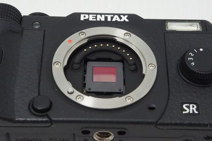 美品 PENTAX ペンタックス Q10 ズームレンズキット [標準ズーム 02 STANDARD ZOOM]  ミラーレス一眼カメラ ブラック 260818af