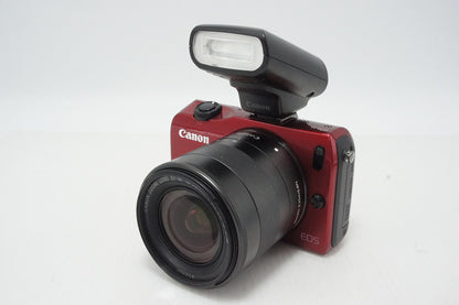 美品 Canon EOS M ボディ + EF-M 18-55mm IS STM レンズキット ミラーレス一眼カメラ レッド SPEEDLITE 90EX付 260513al