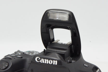 Canon キヤノン EOS Kiss X9 ボディ + EF-S 18-55mm IS STM レンズキット デジタル一眼レフカメラ 260502n