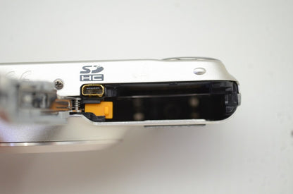 良品 FUJIFILM フジフィルム FinePix JX400 コンパクトデジタルカメラ シャンパンゴールド 元箱付 251110t