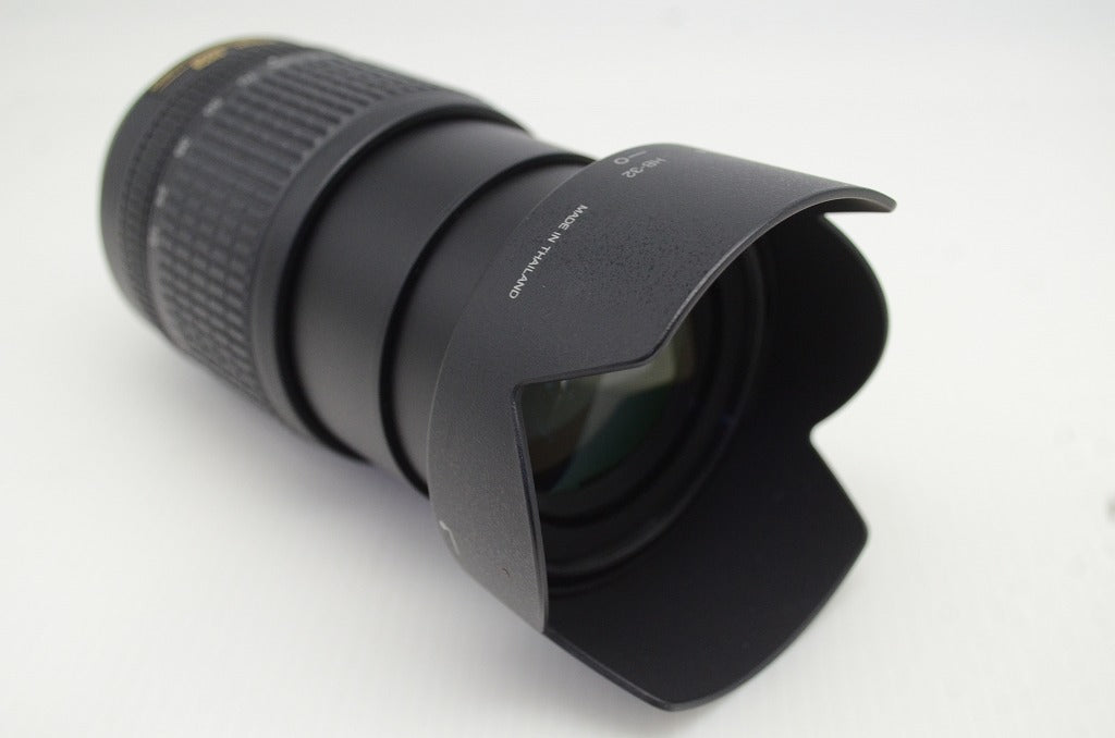 美品 Nikon ニコン AF-S DX NIKKOR 18-105mm F3.5-5.6G ED VR APS-C ズームレンズ フード付 251110k
