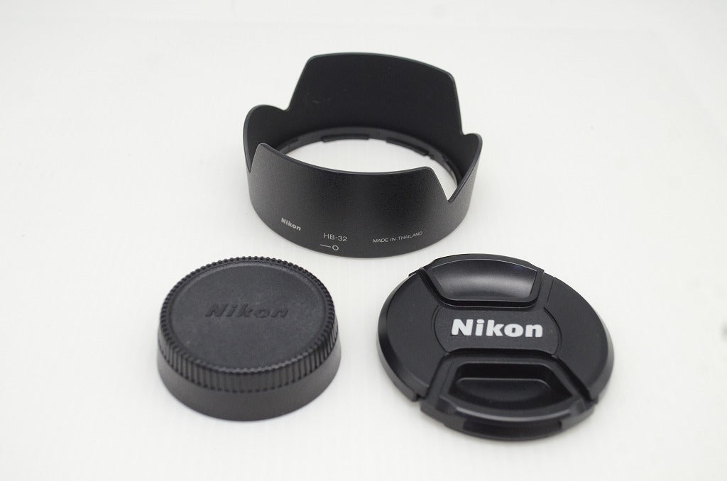 美品 Nikon ニコン AF-S DX NIKKOR 18-105mm F3.5-5.6G ED VR APS-C ズームレンズ フード付 251110k