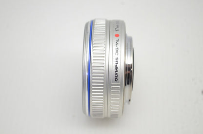 良品 OLYMPUS オリンパス M.ZUIKO DIGITAL 17mm F2.8 パンケーキレンズ マイクロフォーサーズ シルバー 251105m