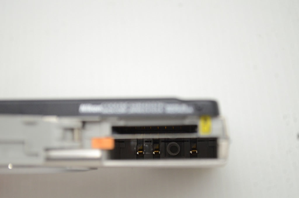 Nikon ニコン COOLPIX S230 コンパクトデジタルカメラ シルバー 251112q