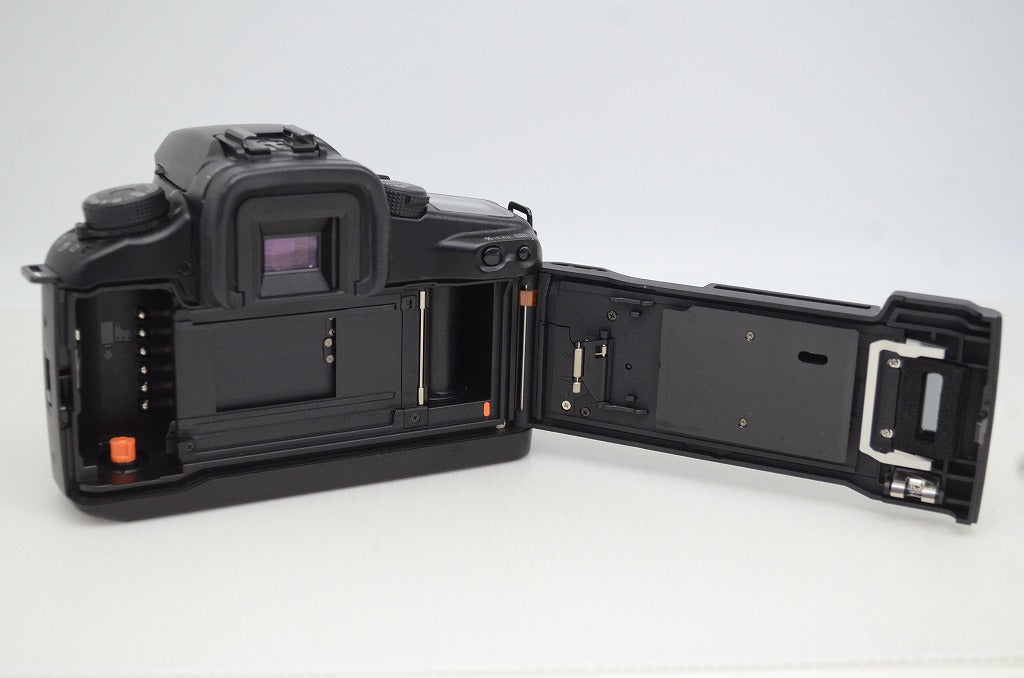 Canon キヤノン EOS 7 ボディ フィルム一眼レフカメラ 251106k