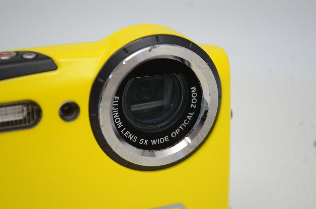 FUJIFILM フジフィルム FinePix XP70 コンパクトデジタルカメラ イエロー 251105p