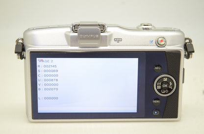 美品 OLYMPUS PEN mini E-PM1 + M.ZUIKO DIGITAL 14-42mm F3.5-5.6 II R レンズキット ミラーレス シルバー 251105i