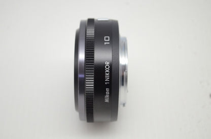 美品 Nikon ニコン 1 NIKKOR 10mm F2.8 単焦点レンズ 251104y