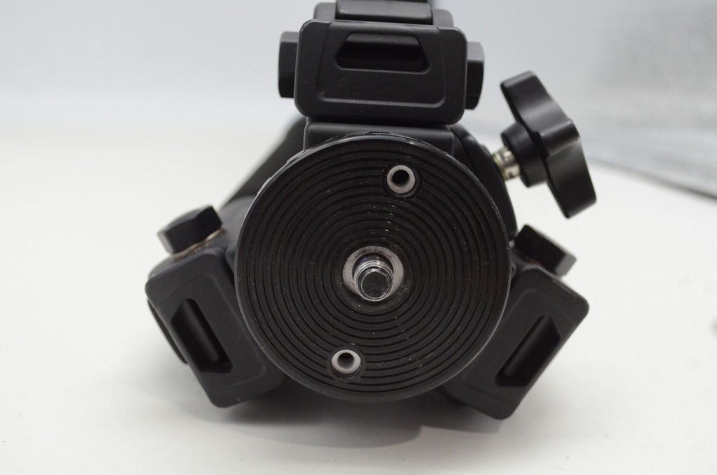 Velbon Neo Carmagne ネオカルマーニュ 740 カーボン4段三脚 251113f