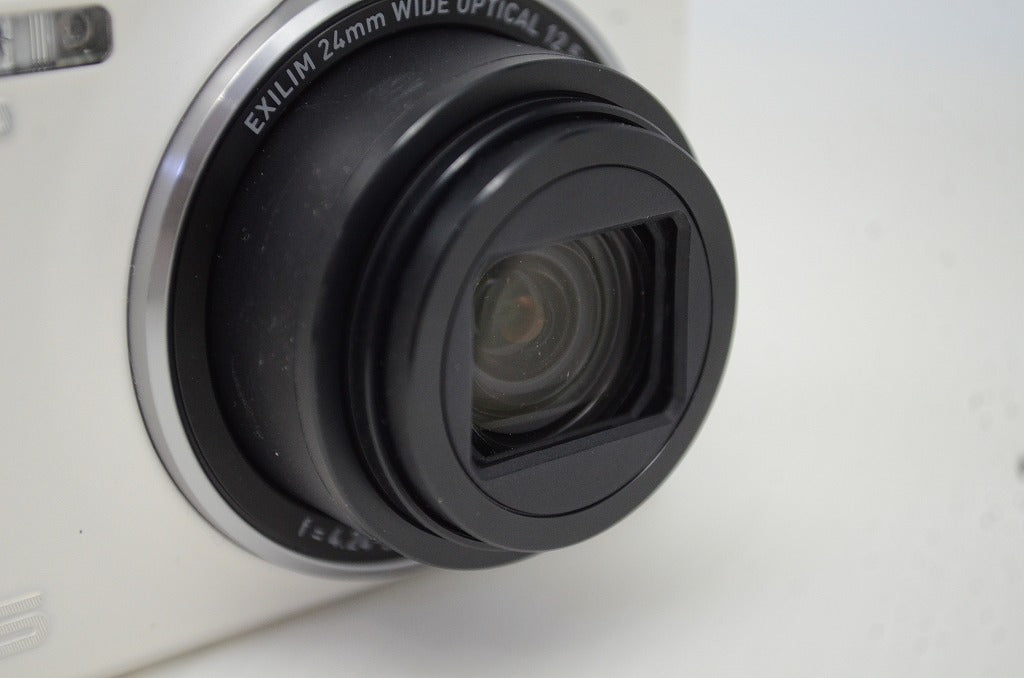 CASIO カシオ HIGH SPEED EXILIM EX-ZR400 コンパクトデジタルカメラ ホワイト 251113l