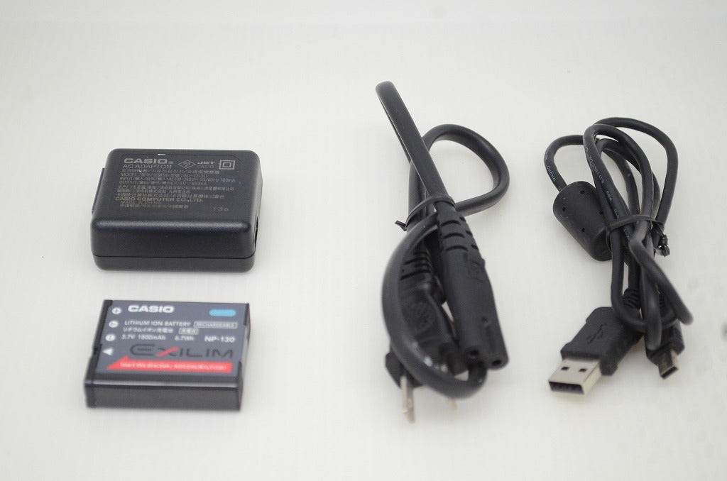 CASIO カシオ HIGH SPEED EXILIM EX-ZR400 コンパクトデジタルカメラ ホワイト 251113l