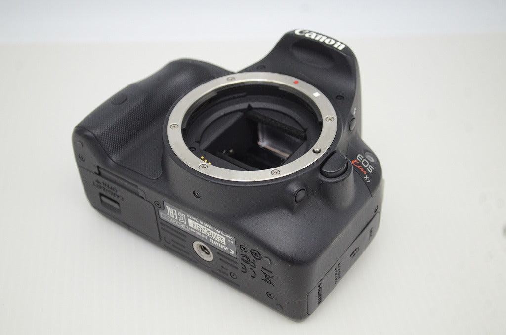 Canon キヤノン EOS Kiss X7 ボディ + EF-S 18-55 IS STM レンズキット デジタル一眼レフカメラ 251104aa