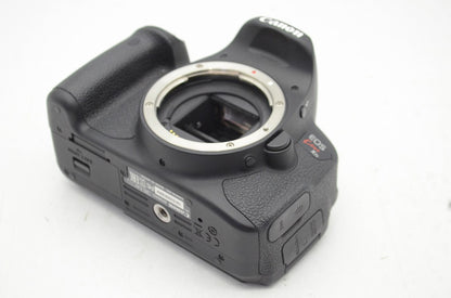 良品 Canon キヤノン EOS Kiss X7i + EF-S 18-55mm F3.5-5.6 IS STM デジタル一眼レフカメラ 250905v