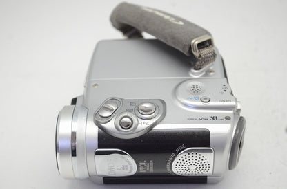 Canon キヤノン iVIS HV10 デジタルビデオカメラ シルバー 250905i