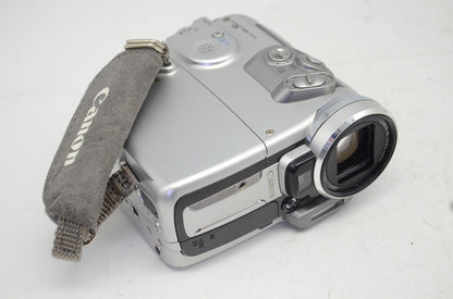Canon キヤノン iVIS HV10 デジタルビデオカメラ シルバー 250905i