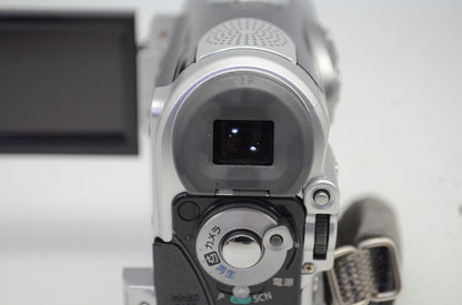 Canon キヤノン iVIS HV10 デジタルビデオカメラ シルバー 250905i