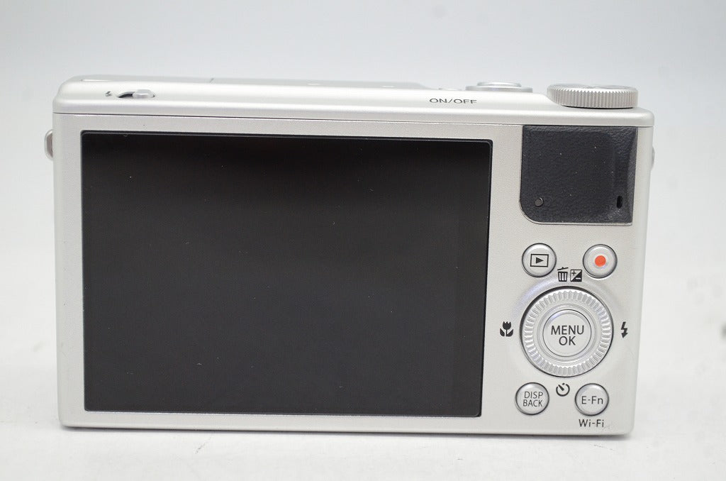 美品 FUJIFILM フジフィルム XQ1 コンパクトデジタルカメラ シルバー 250908d