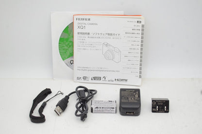 美品 FUJIFILM フジフィルム XQ1 コンパクトデジタルカメラ シルバー 250908d