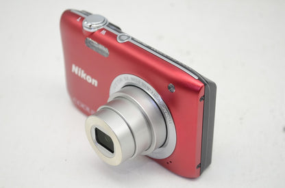 美品 Nikon ニコン COOLPIX S2900 コンパクトデジタルカメラ レッド 250904d