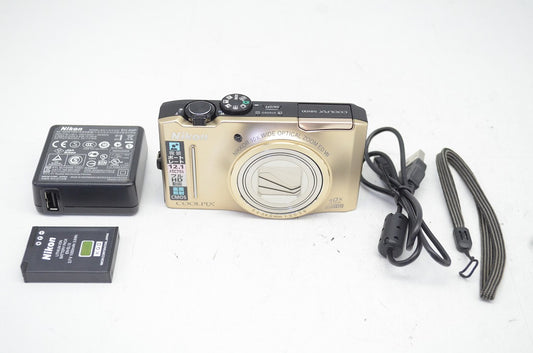 Nikon ニコン COOLPIX S8100 コンパクトデジタルカメラ ゴールド 250903d