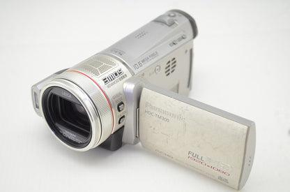 Panasonic パナソニック HDC-TM300 デジタルビデオカメラ シルバー 元箱付 251113n