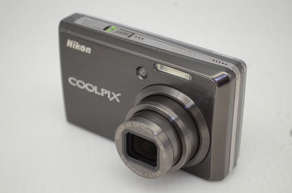 Nikon ニコン COOLPIX S600 コンパクトデジタルカメラ アーバンブラック 251111h