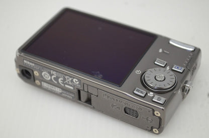 Nikon ニコン COOLPIX S600 コンパクトデジタルカメラ アーバンブラック 251111h