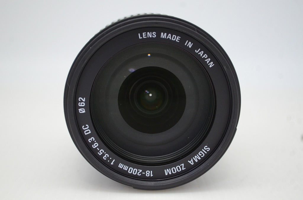 良品 SIGMA シグマ 18-200mm F3.5-6.3 DC PENTAX ペンタックス Kマウント APS-C ズームレンズ フード付 251110i