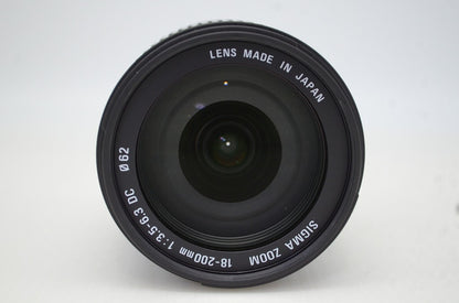 良品 SIGMA シグマ 18-200mm F3.5-6.3 DC PENTAX ペンタックス Kマウント APS-C ズームレンズ フード付 251110i