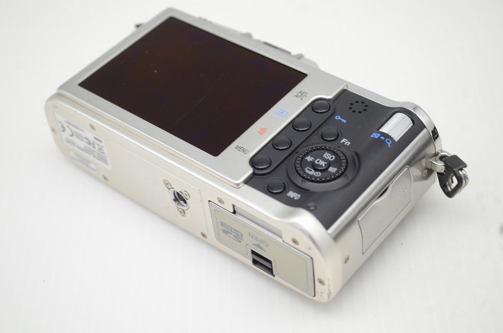 訳あり品 OLYMPUS オリンパス PEN E-P1 ボディ ミラーレス一眼カメラ シルバー 251113a
