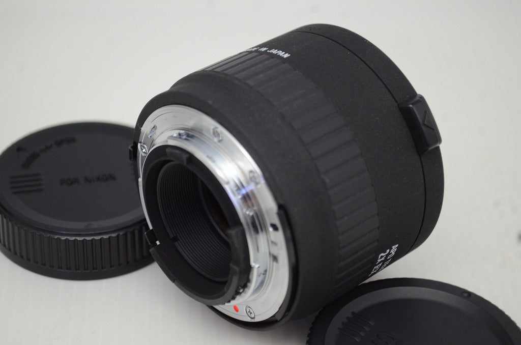 美品 SIGMA シグマ APO TELE CONVERTER 2X EX テレコンバーター Nikon ニコン Fマウント ケース付 251110c