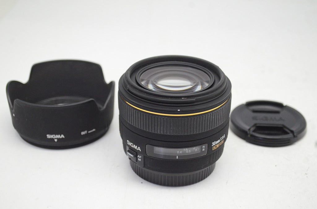 訳あり品 SIGMA シグマ 30mm F1.4 EX DC HSM Canon EFマウント 単焦点レンズ フード付 250911n