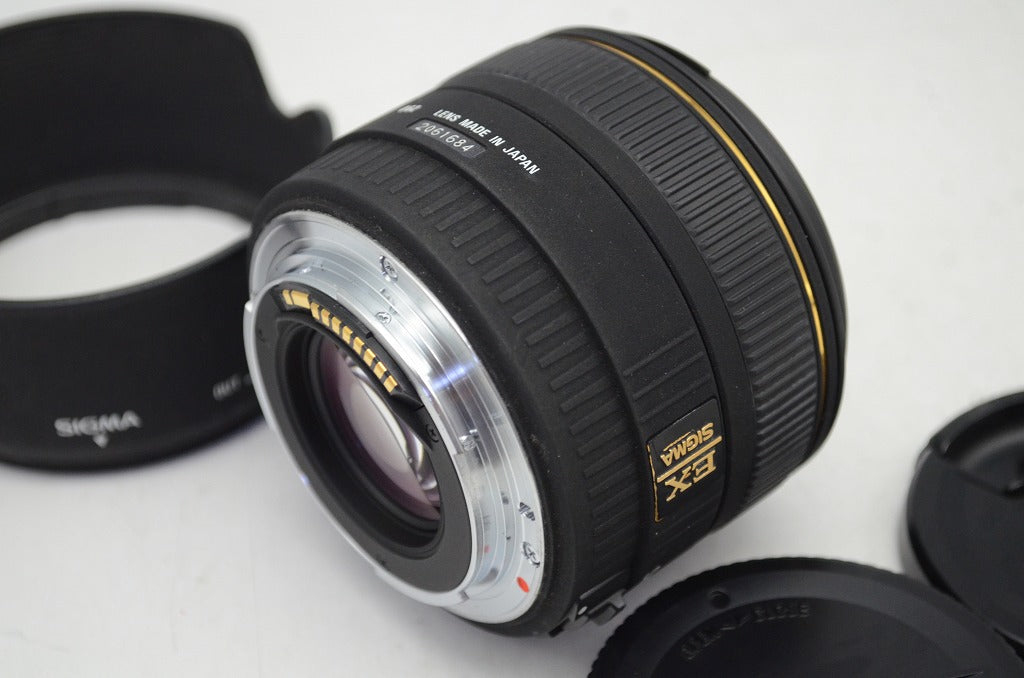 訳あり品 SIGMA シグマ 30mm F1.4 EX DC HSM Canon EFマウント 単焦点レンズ フード付 250911n