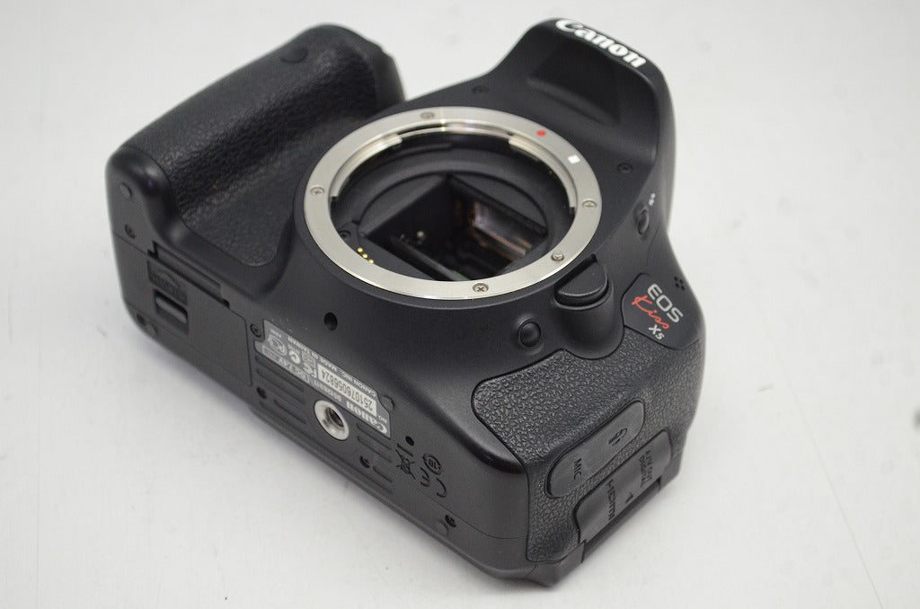 良品 Canon キヤノン EOS Kiss X5 ボディ デジタル一眼レフカメラ 250910d