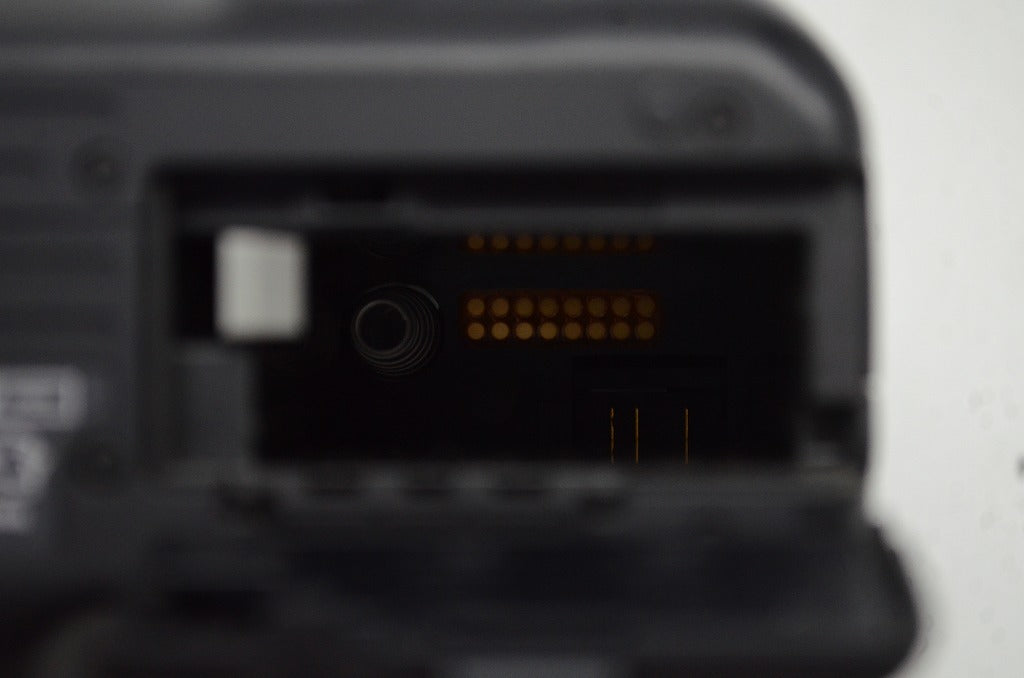 良品 Canon キヤノン EOS Kiss X5 ボディ デジタル一眼レフカメラ 250910d