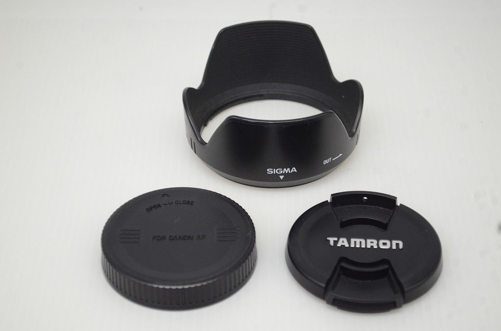 良品 SIGMA シグマ 18-125mm F3.5-5.6 DC Canon キヤノン EFマウント APS-C ズームレンズ フード付 251107e