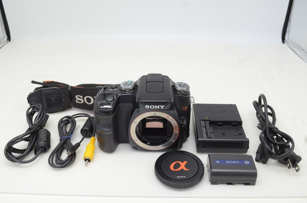 SONY ソニー α100 DSLR-A100 ボディ デジタル一眼レフカメラ 251118i