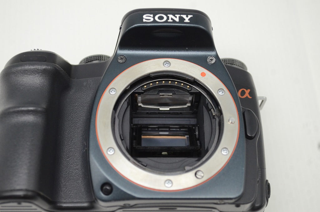 SONY ソニー α100 DSLR-A100 ボディ デジタル一眼レフカメラ 251118i