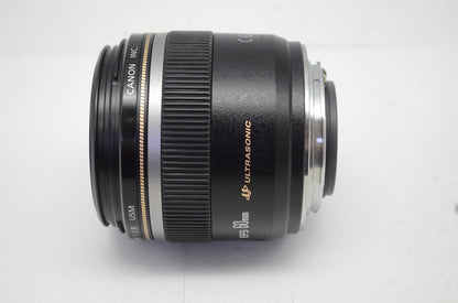Canon キヤノン EF-S 60mm F2.8 MACRO USM APS-C 単焦点レンズ フード ポーチ付 250910j