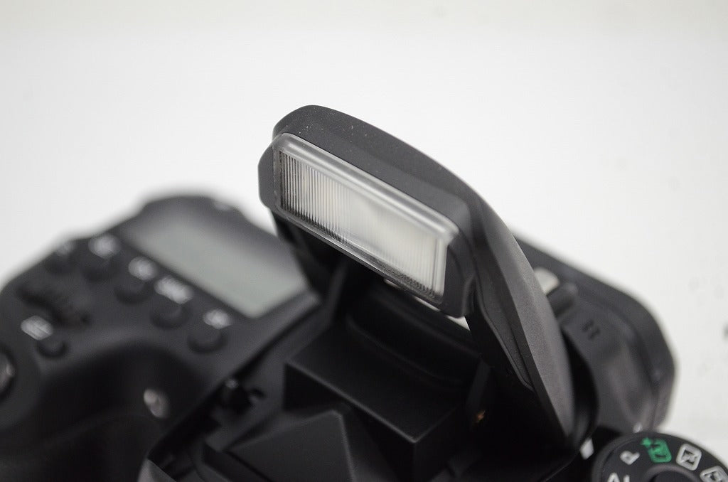 Canon キヤノン EOS 70D ボディ デジタル一眼レフカメラ 250910u