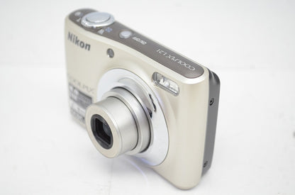 Nikon ニコン COOLPIX L21 コンパクトデジタルカメラ シルバー 250912a
