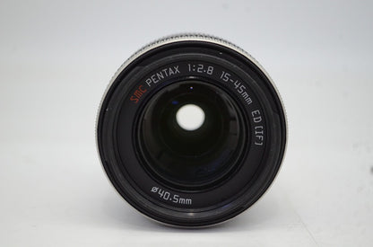 良品 PENTAX ペンタックス 06 TELEPHOTO ZOOM 15-45mm F2.8 ズームレンズ シルバー 元箱付 250820ap