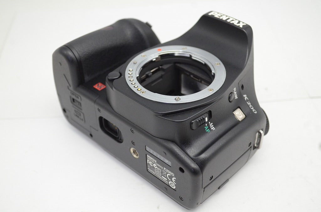 良品 PENTAX ペンタックス K200D ボディ デジタル一眼レフカメラ 250915q