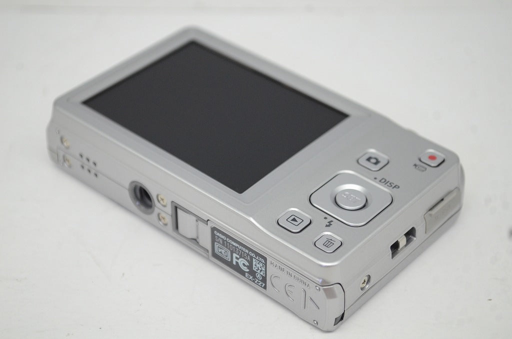 美品 CASIO カシオ EXILIM EX-Z27 コンパクトデジタルカメラ シルバー 元箱付 250912f