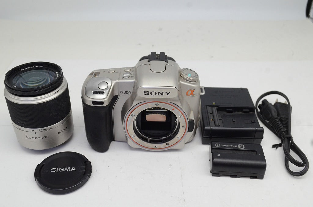 SONY ソニー α300 + DT 18-70mm レンズキット デジタル一眼レフカメラ シルバー 250917a