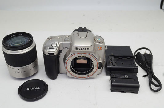 SONY ソニー α300 + DT 18-70mm レンズキット デジタル一眼レフカメラ シルバー 250917a