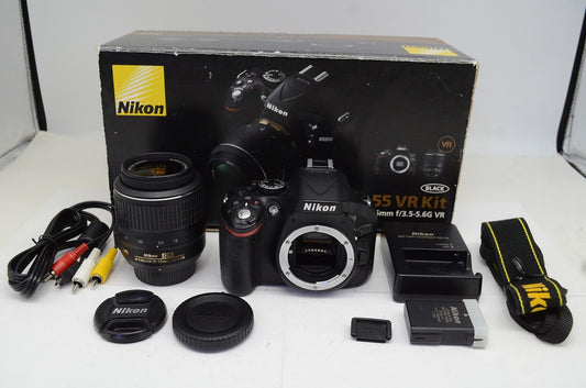 Nikon ニコン D5200 + AF-S DX 18-55mm VR レンズキット デジタル一眼レフカメラ 元箱付 250915r