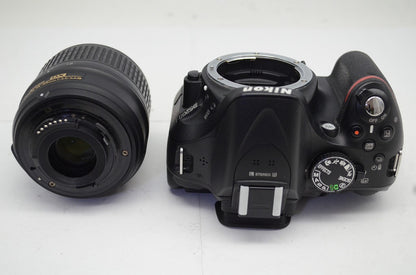 Nikon ニコン D5200 + AF-S DX 18-55mm VR レンズキット デジタル一眼レフカメラ 元箱付 250915r